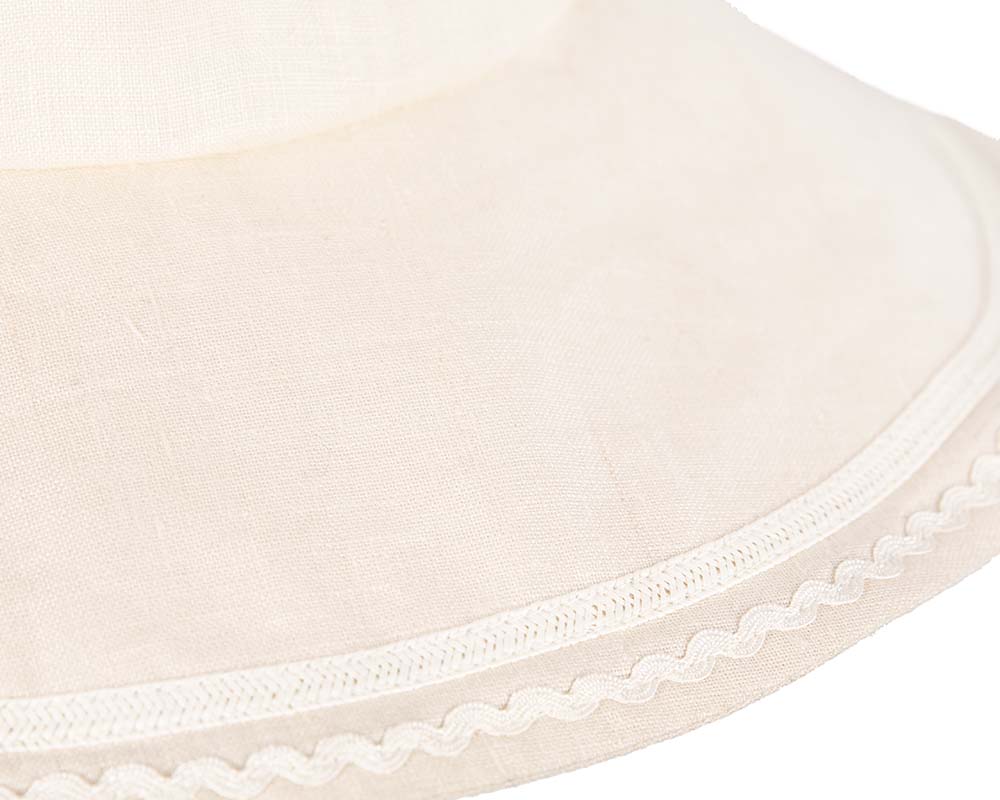 White ladies wide brim summer beach hat