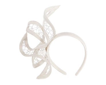 Exclusive cream fascinator by Cupids Millinery Melbourne-1