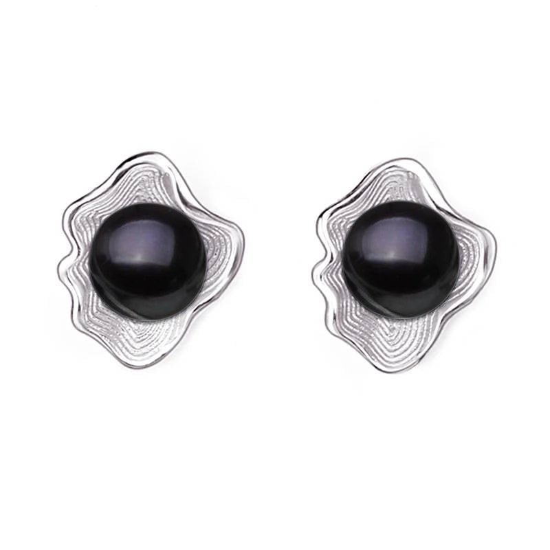 Genuine Freshwater Pearl in Oyster Shell Stud Earrings-4