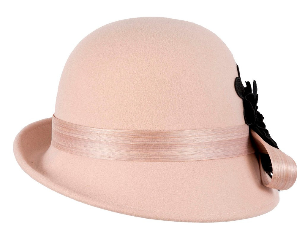 Beige felt cloche hat with lace by Fillies Collection-5