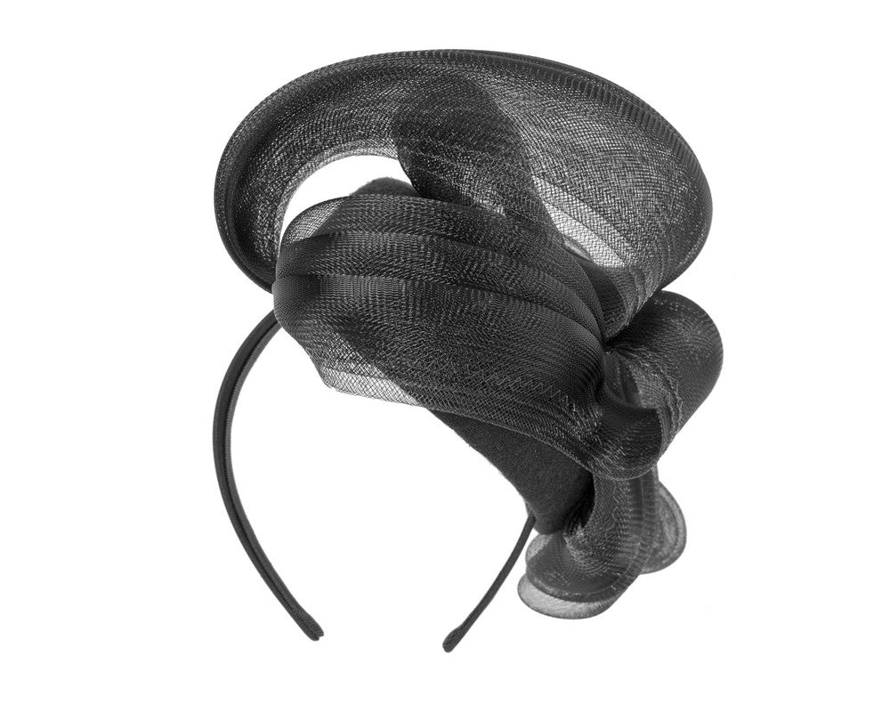 Black winter racing fascinator by Fillies Collection-5