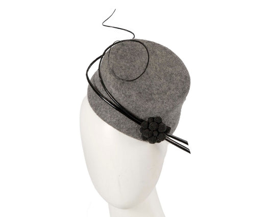 Bespoke grey winter racing fascinator by Fillies Collection-0