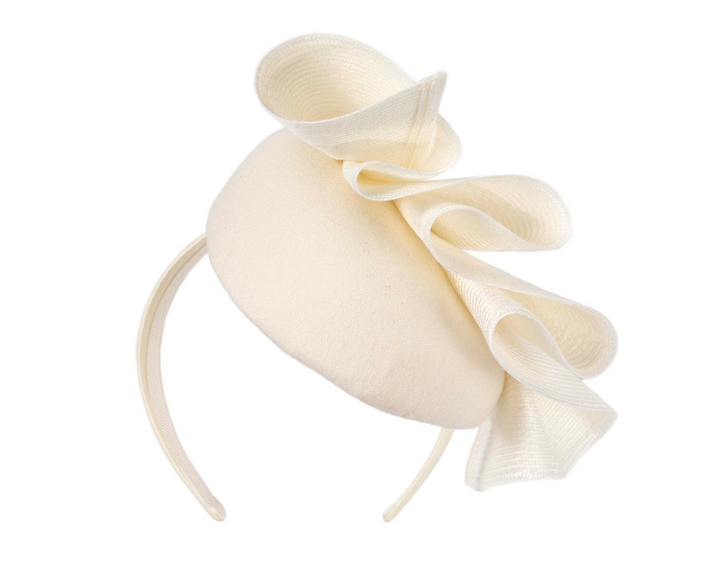Cream pillbox fascinator by Fillies Collection