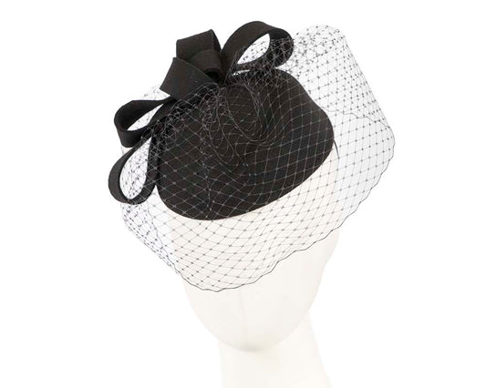 Black pillbox hat with face veil J409-0