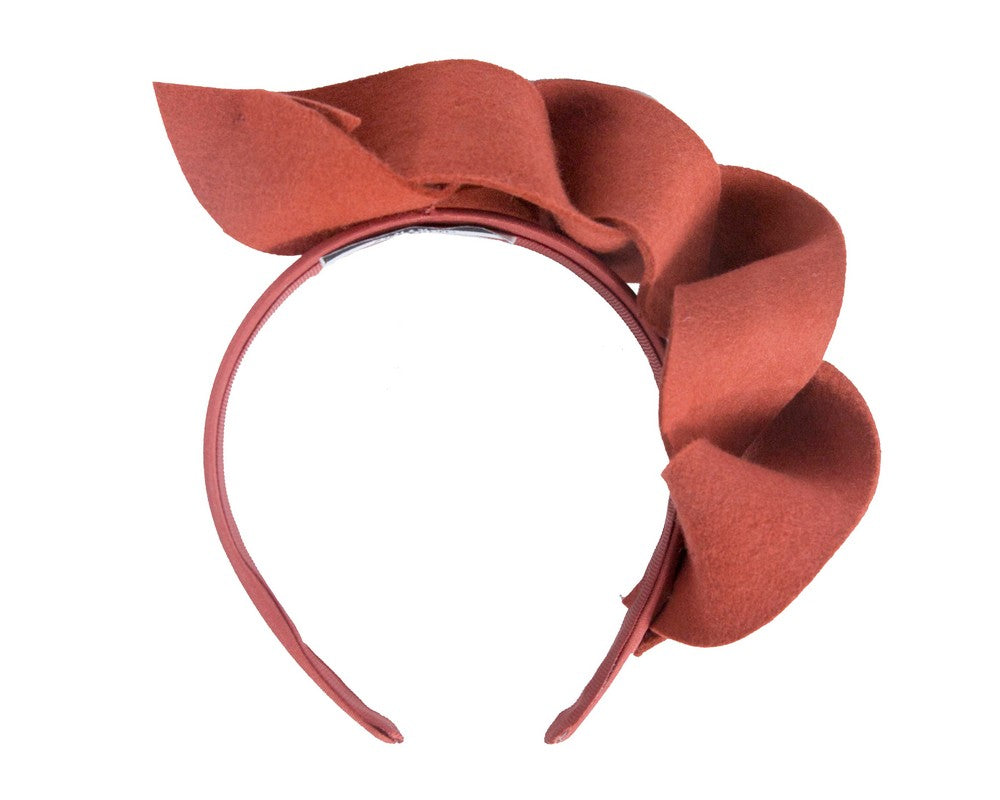 Twisted orange felt winter racing fascinator by Max Alexander