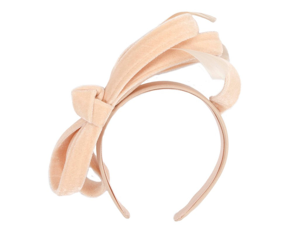 Nude velvet bow racing fascinator by Max Alexander-3