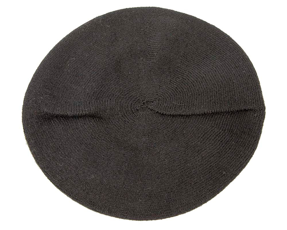 Classic woven black beret by Max Alexander