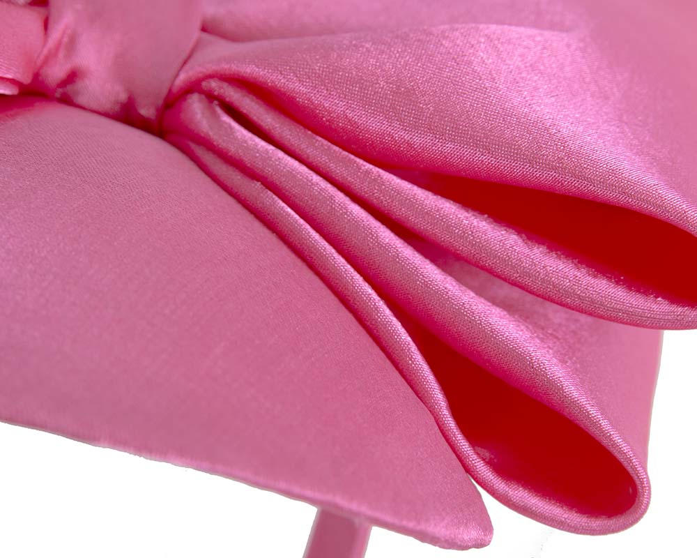 Fuchsia fascinator with big bow by Max Alexander