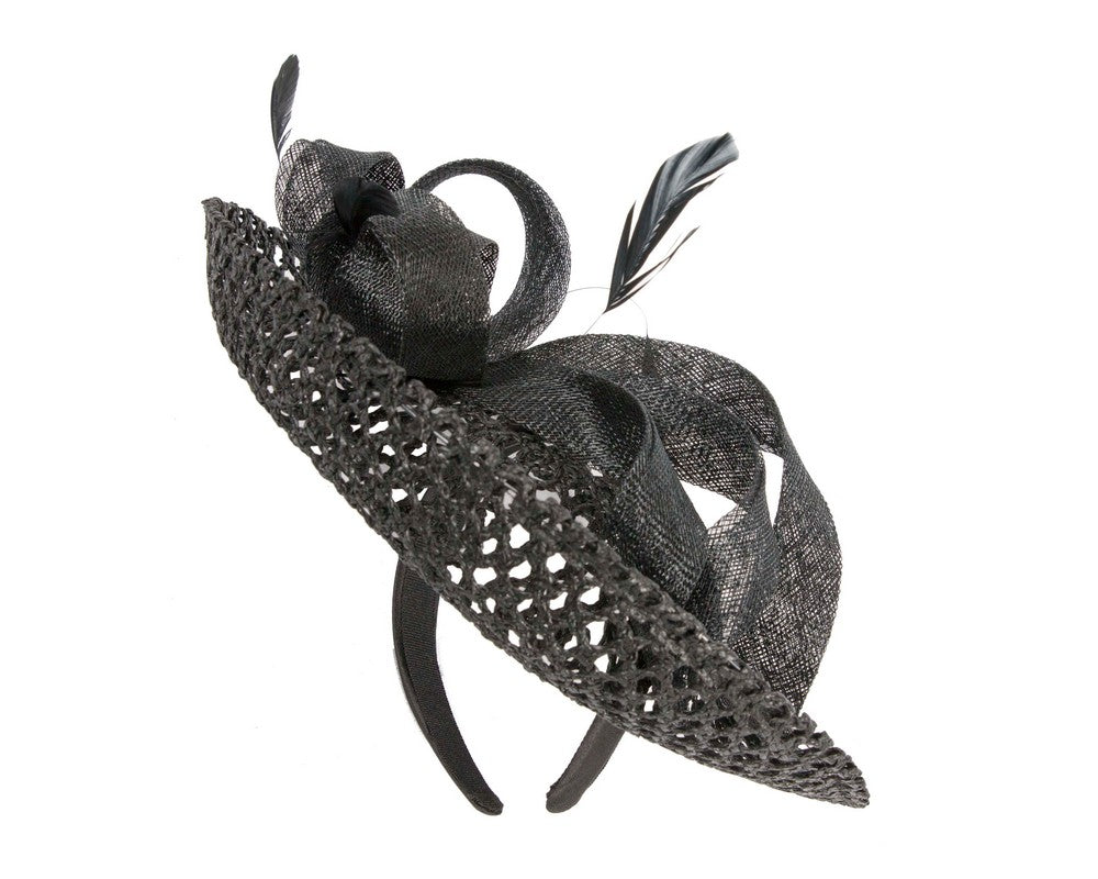 Max Alexander black plate fascinator