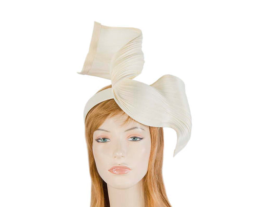 Large cream bespoke Jinsin racing fascinator by Fillies Collection