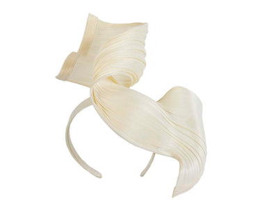 Large cream bespoke Jinsin racing fascinator by Fillies Collection