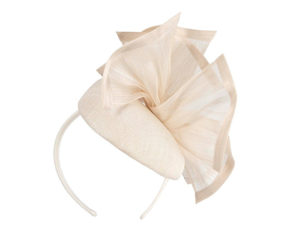 Bespoke cream racing fascinator by Fillies Collection-5