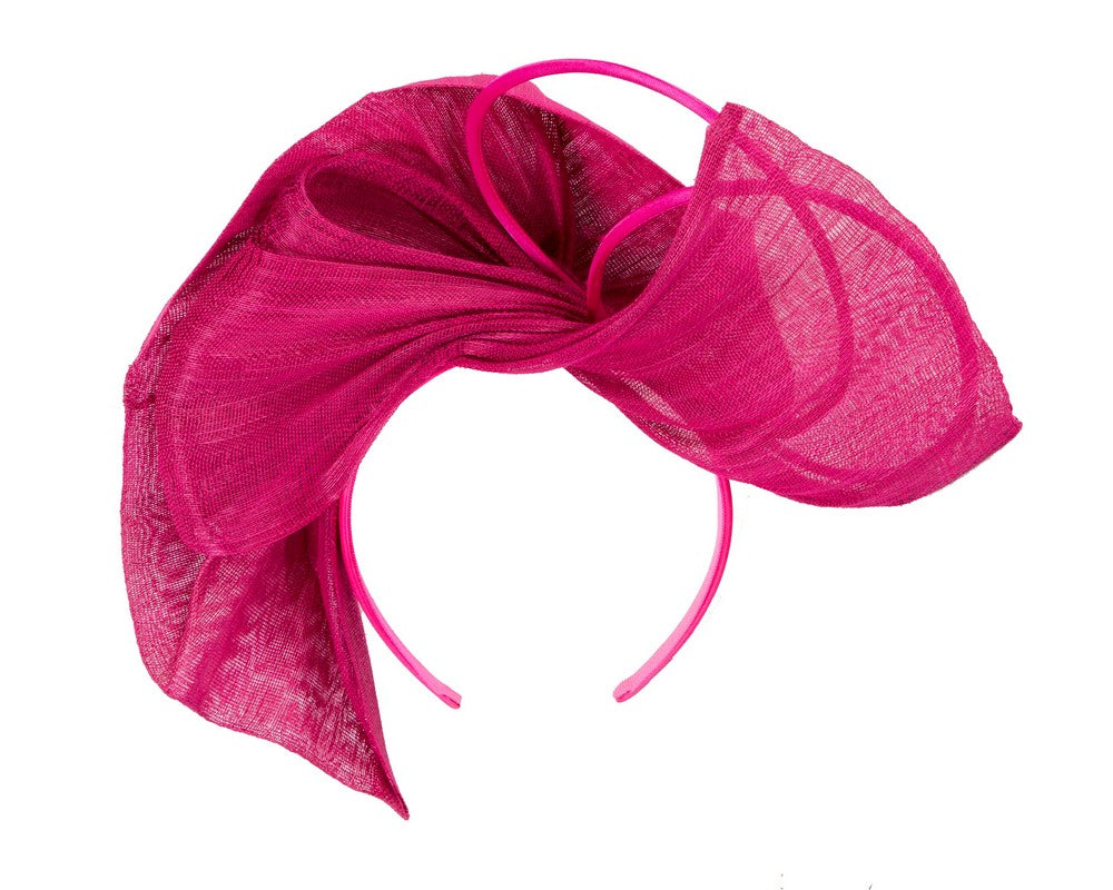Bespoke fuchsia fascinator by Fillies Collection S273-3