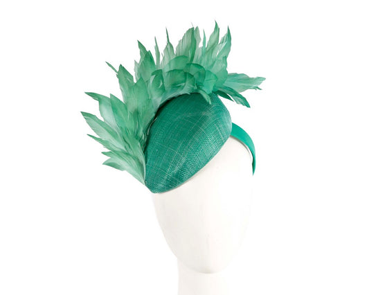 Green feather spring facing fascinator