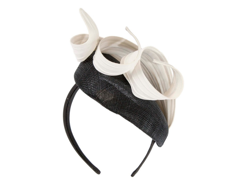 Black & white spring racing fascinator by Fillies Collection-5
