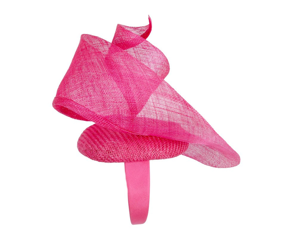 Bespoke fuchsia sinamay fascinator by Fillies Collection