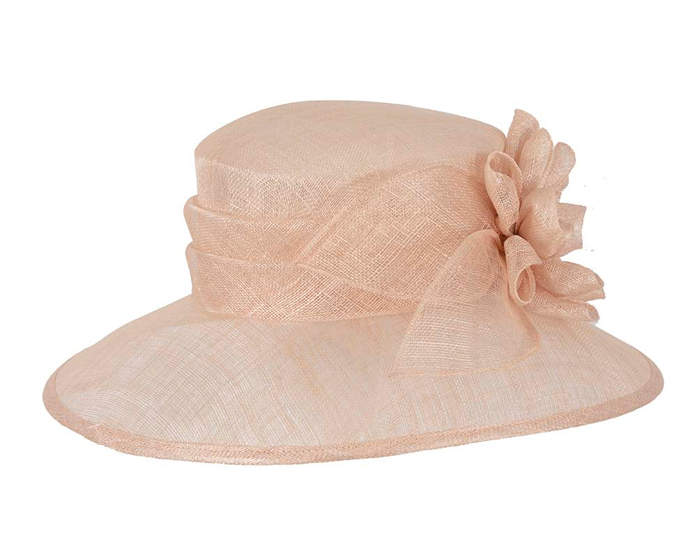 Large nude sinamay racing hat-5