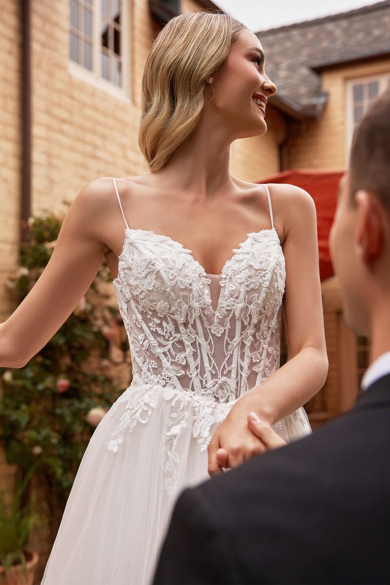 Lace & Tulle A-Line Illusion Sweetheart Long Wedding Dress CDCD854W