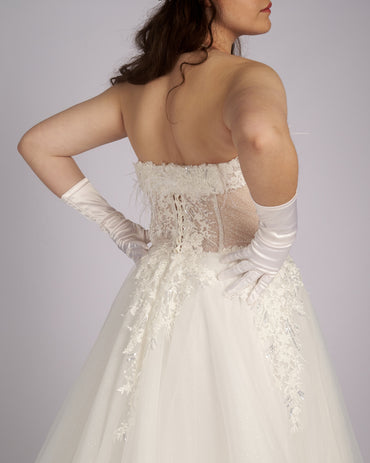 Roberta White Swan Wedding Dress wedding dresses