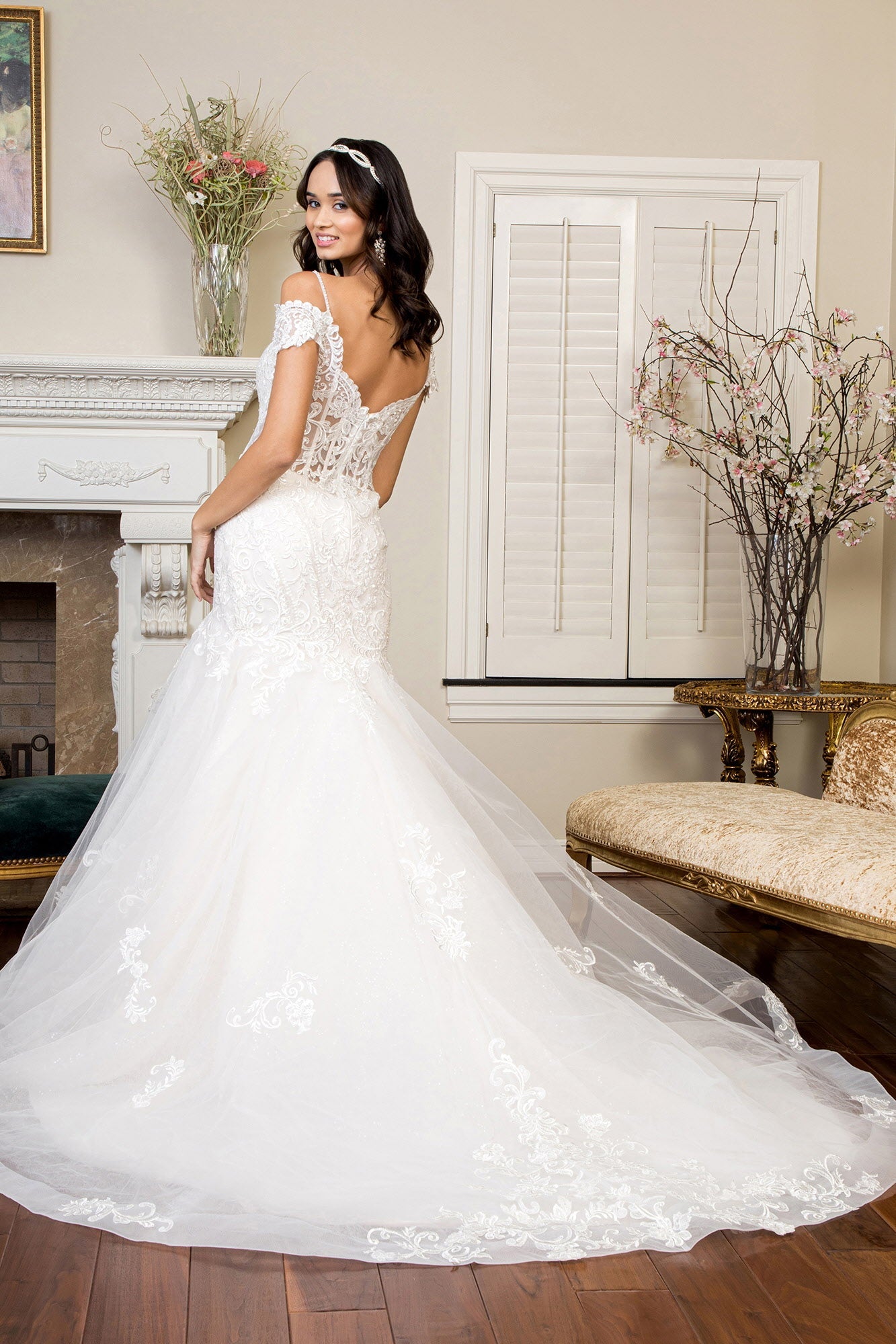 Sweethearted Embroidered Mesh Mermaid w/ Tail Long Wedding Dress GLGL1938
