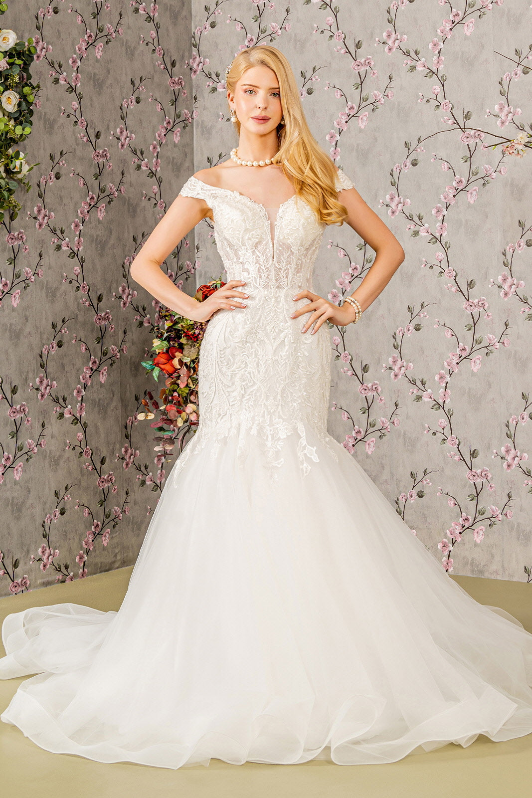 Jewel Embroidery Sheer Bodice Mesh Trumpet Long Wedding Dress GLGL3490