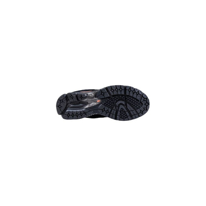 New Balance Black Suede Leather Athletic Sneakers
