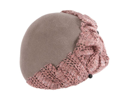 Grey felt beret with crocheted trim CU440-3