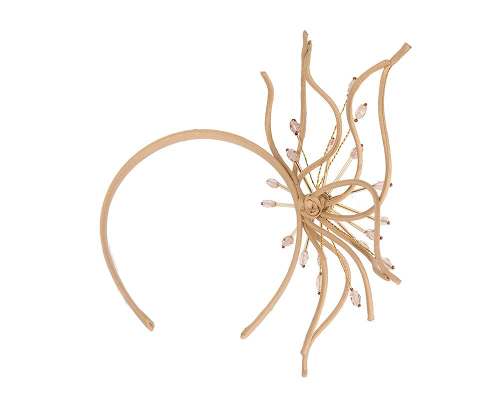 Bespoke nude fascinator by Cupids Millinery-3