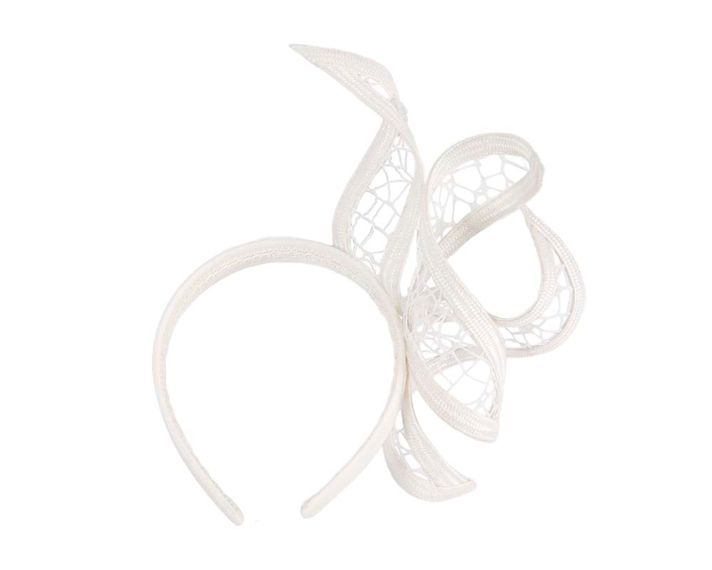 Exclusive cream fascinator by Cupids Millinery Melbourne-3