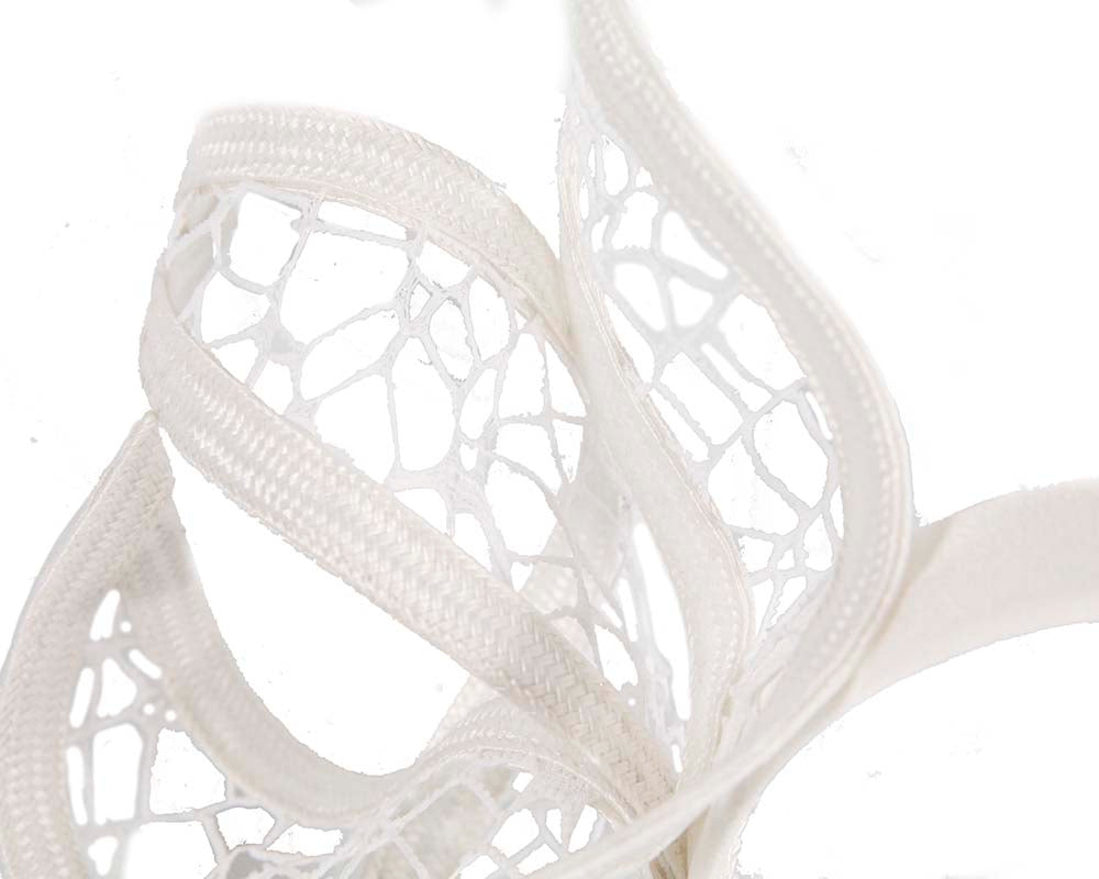 Exclusive cream fascinator by Cupids Millinery Melbourne-2