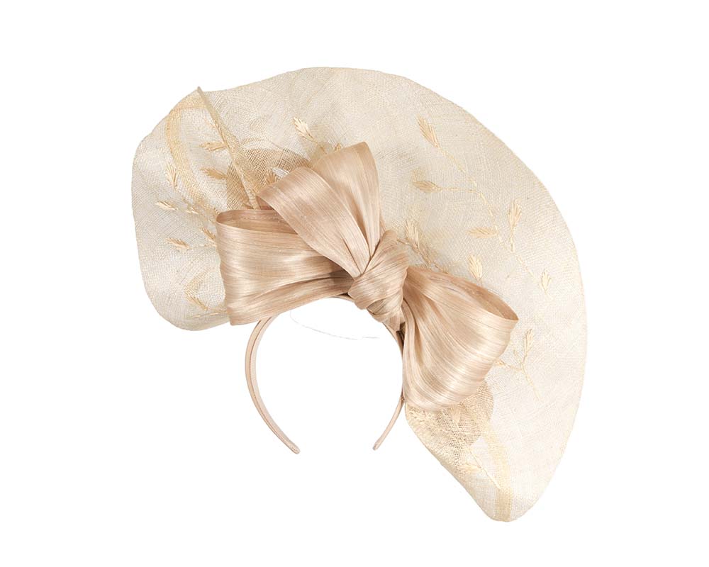 Bespoke fascinator by Cupids Millinery Melbourne