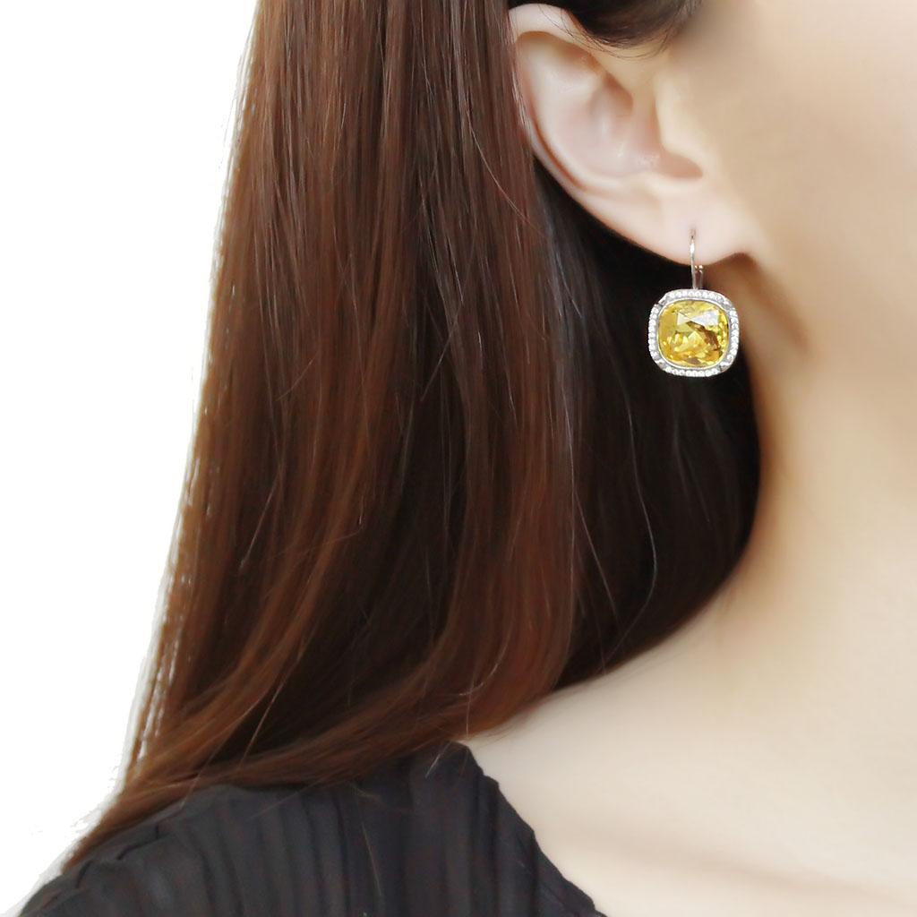 DA379 - High polished (no plating) Stainless Steel Earrings with Top Grade Crystal in Topaz