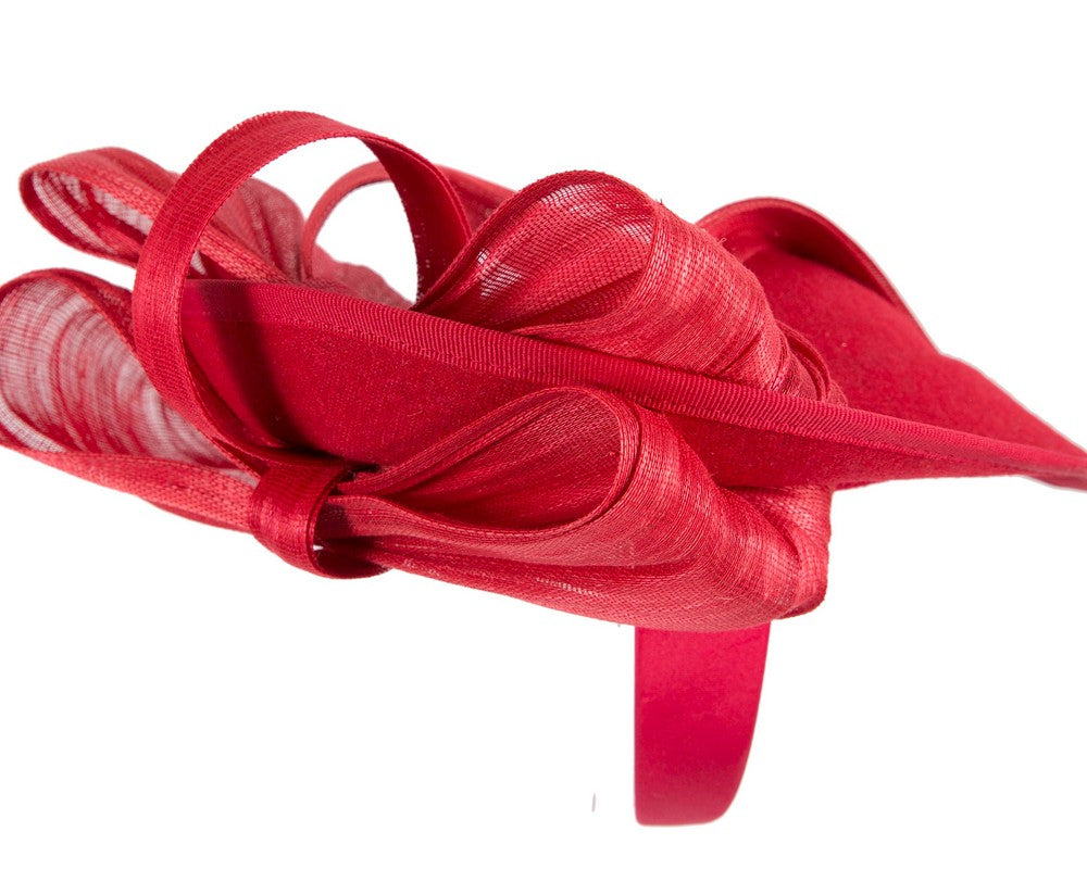Red plate with bow winter fascinator by Fillies Collection-6
