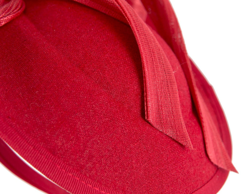 Red plate with bow winter fascinator by Fillies Collection-5