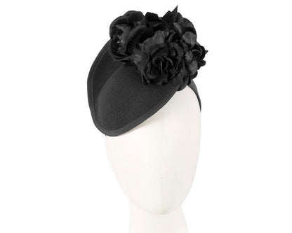 Black flower fascinator by Fillies Collection-0