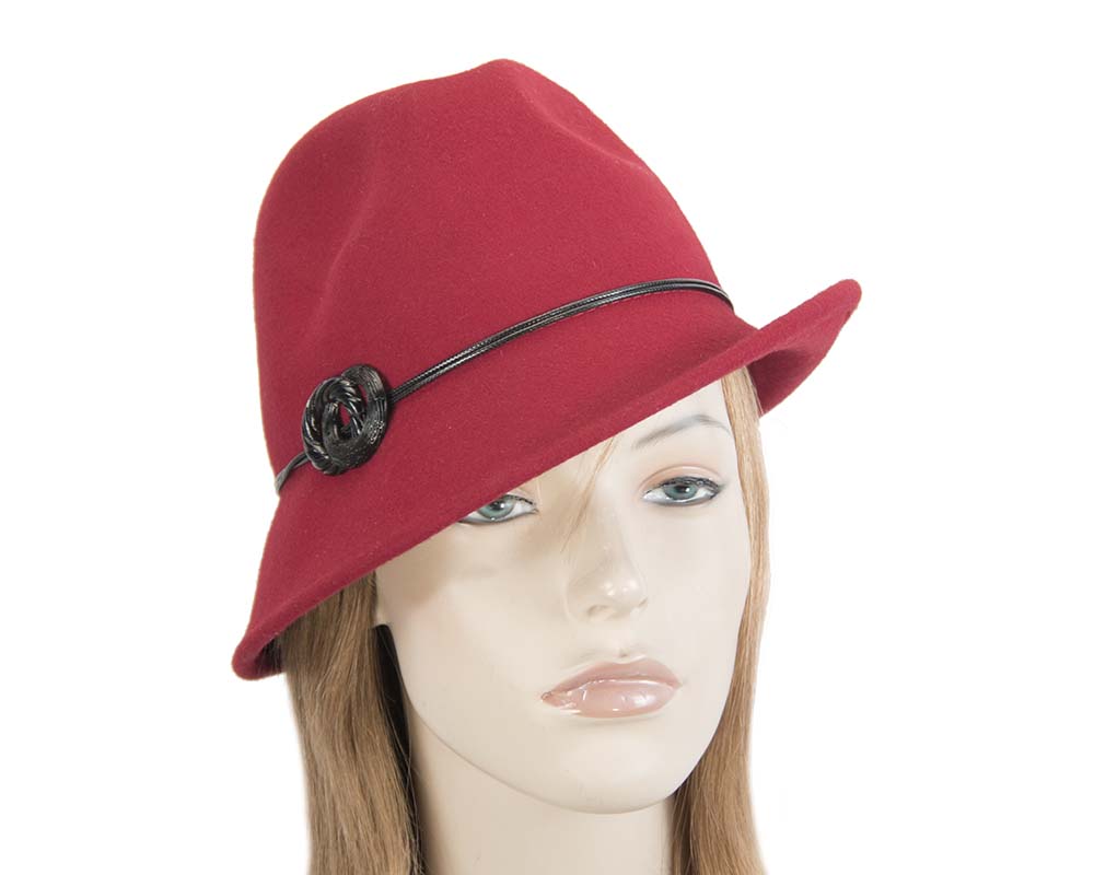 Red ladies fashion felt trilby hat by Max Alexander