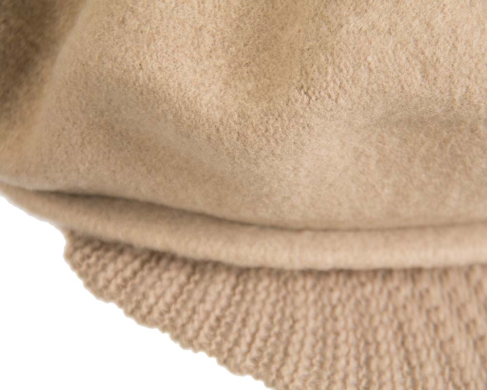 Warm beige winter newsboy cap by Max Alexander