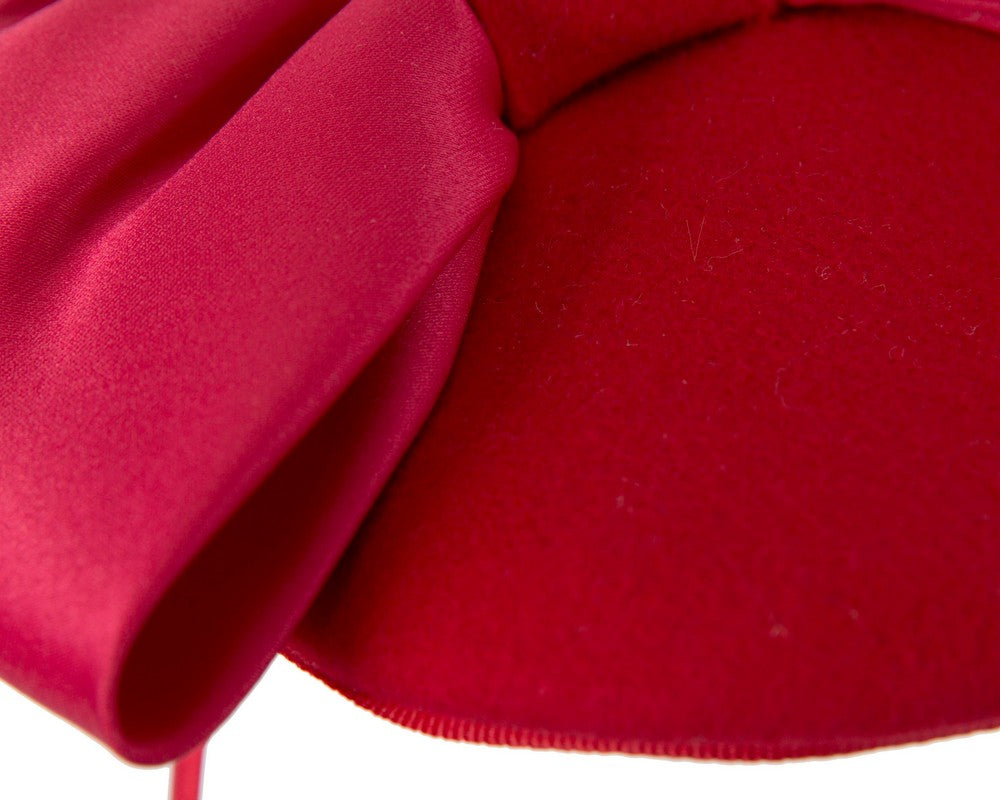 Red winter pillbox fascinator with bow-4