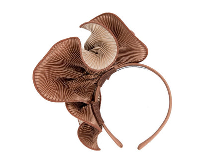 Nude & coffee racing fascinator by Max Alexander-3