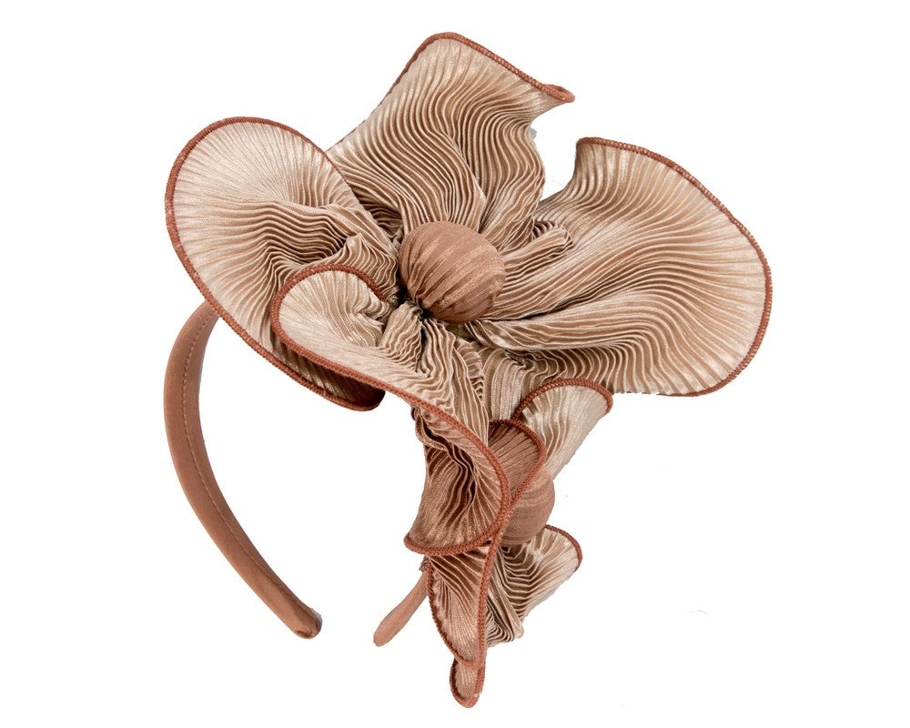 Nude & coffee racing fascinator by Max Alexander-1