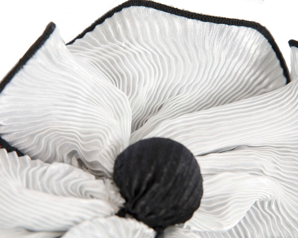 White & black racing fascinator by Max Alexander-2