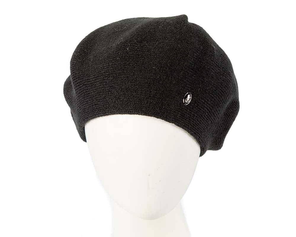 Classic woven black beret by Max Alexander