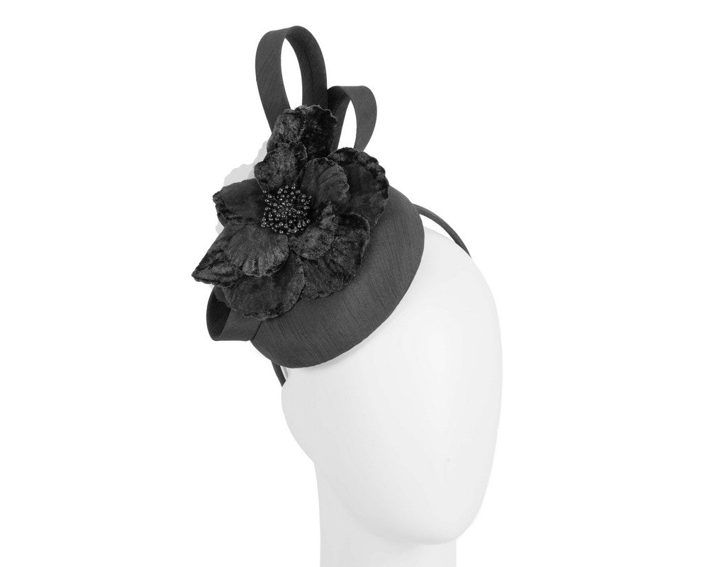 Black flower racing fascinator by Max Alexander-0