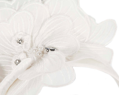 White lace flower fasinator-2