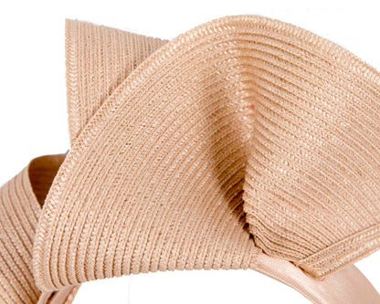 Large nude wave racing fascinator by Max Alexander-2