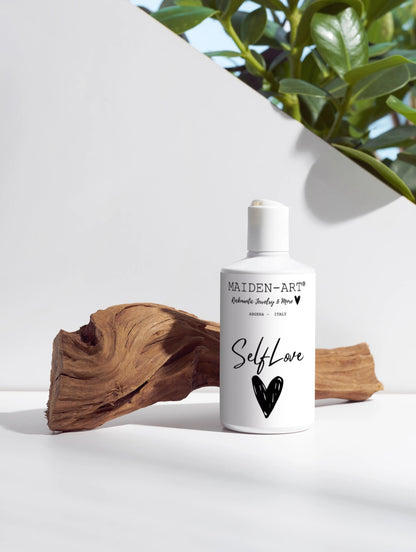 Nourish Shampoo Mindful Hair Care Nourish and Volumize Shampoo-4