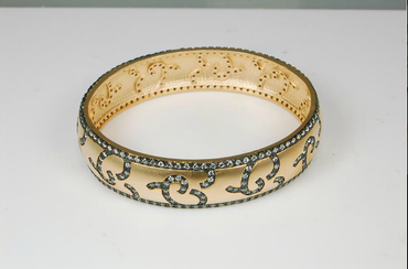 Bologna. Black, Gold & Sparkle-Oval bangle: Sterling Silver, 18K gold plate, CZs