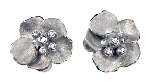 Metal Petals- Pansy Earring-Small-14K Gold & Diamonds
