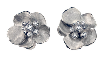 Metal Petals- Pansy Earring-Small-14K Gold & Diamonds