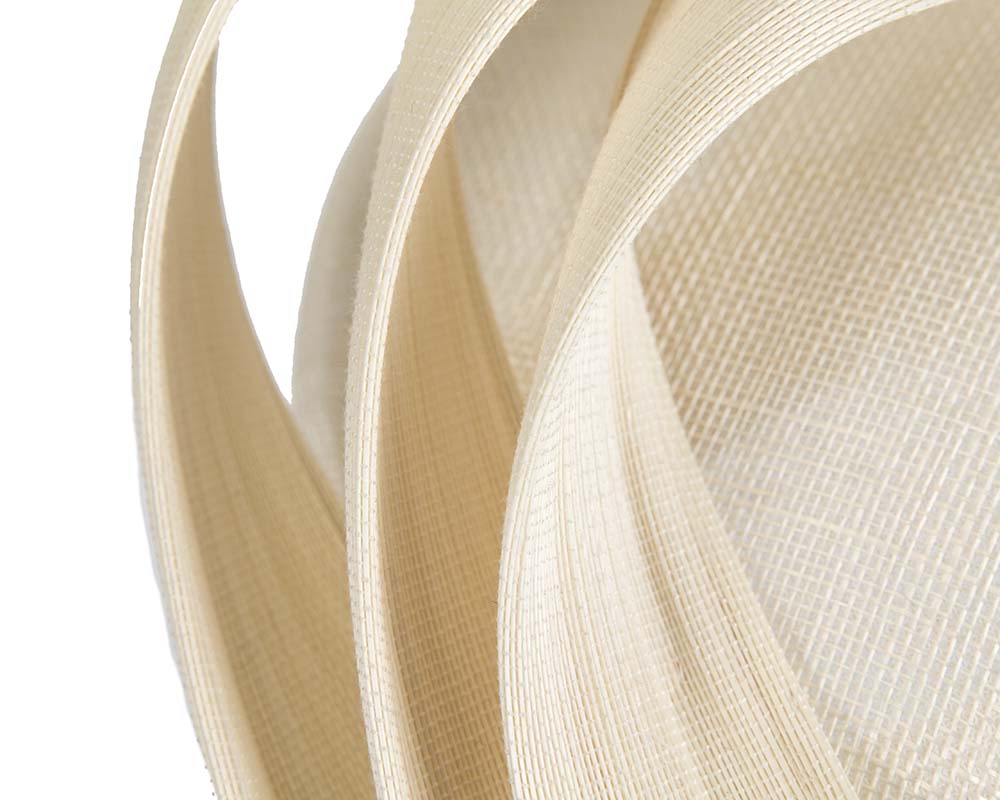 Bespoke cream pillbox fascinator by Fillies Collection